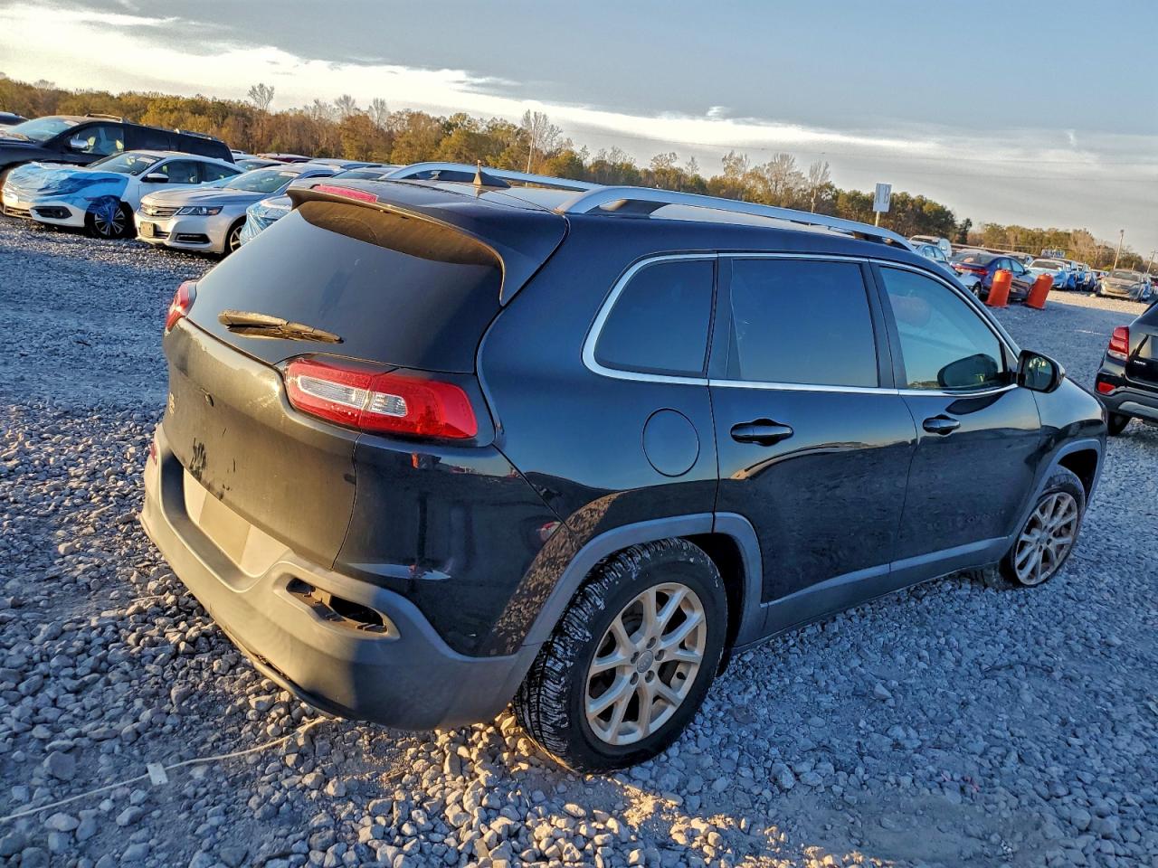 JEEP GRAND CHEROKEE LATITUDE