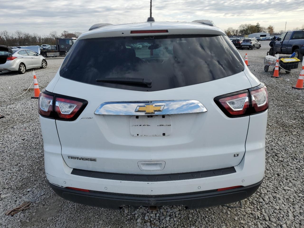 CHEVROLET TRAVERSE LT