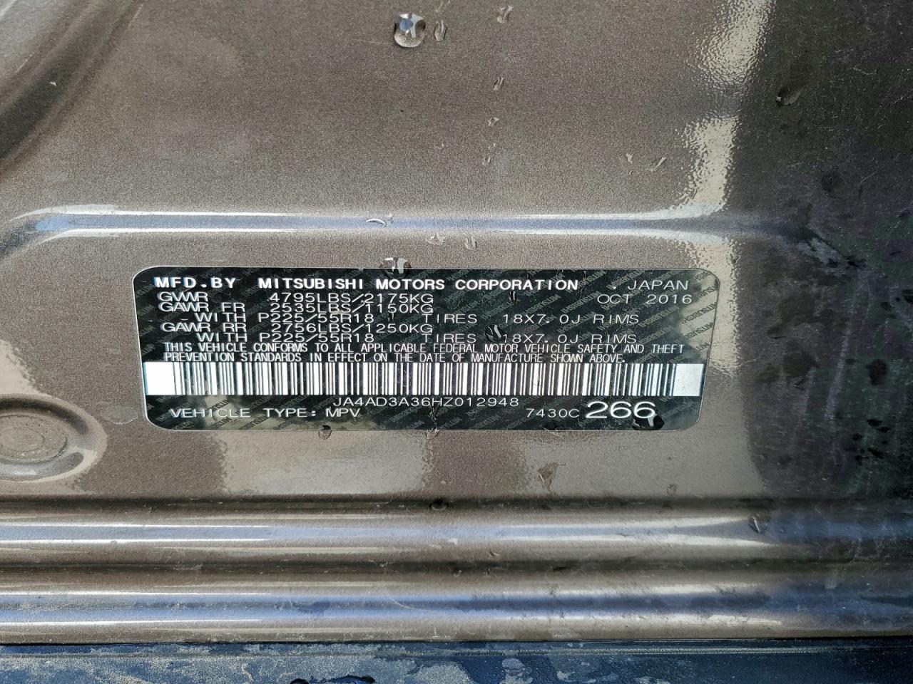 MITSUBISHI OUTLANDER SE