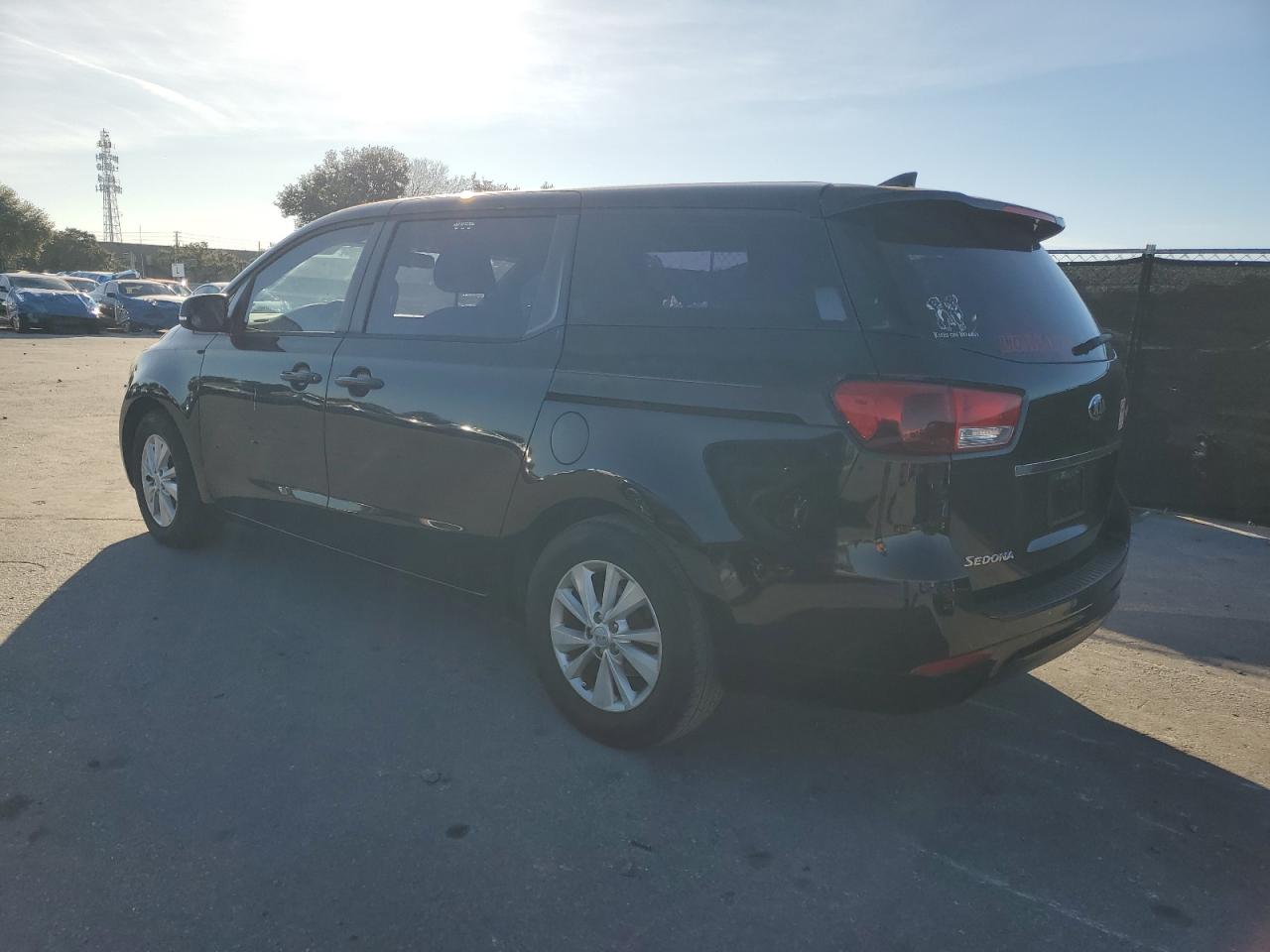 KIA SEDONA L