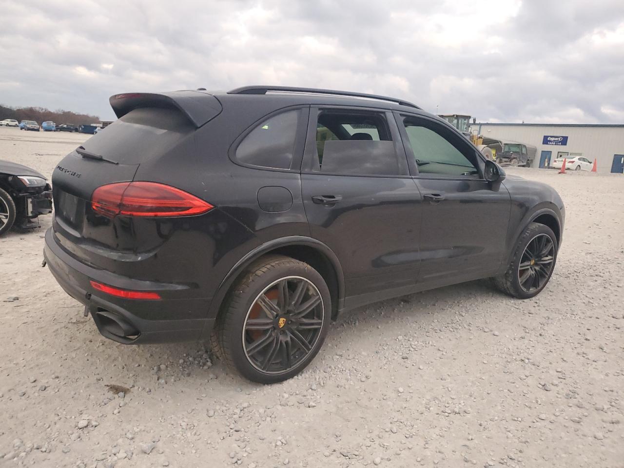 PORSCHE CAYENNE