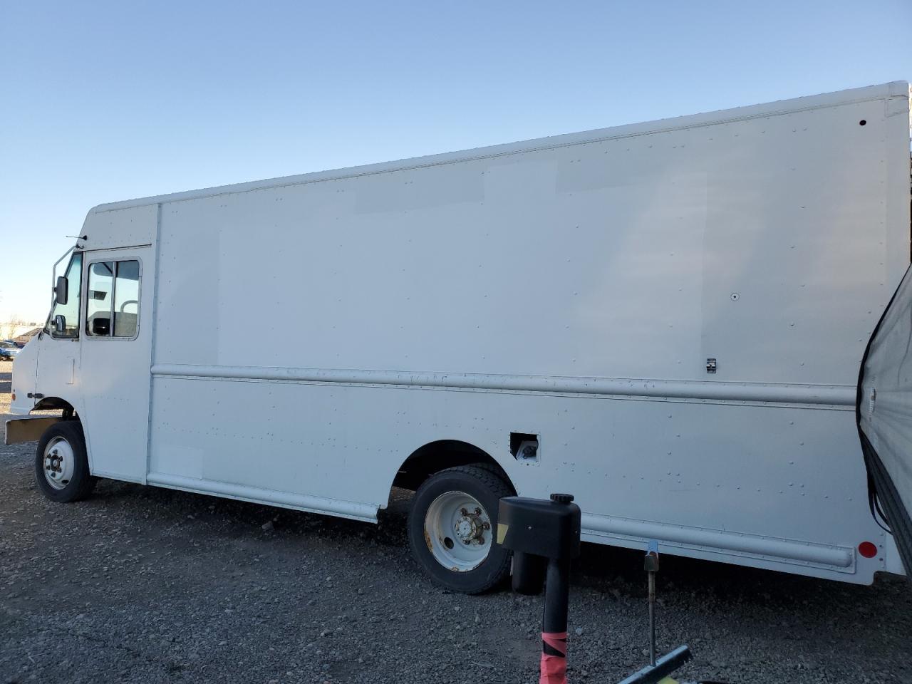 Lot #3290135270 2016 FREIGHTLINER CHASSIS M