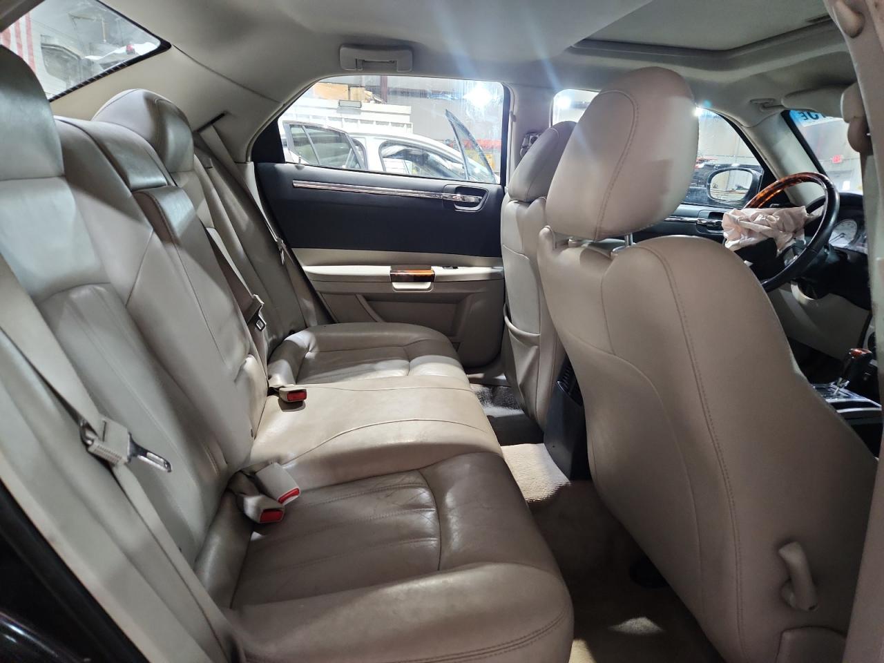 Lot #3298082171 2006 CHRYSLER 300C