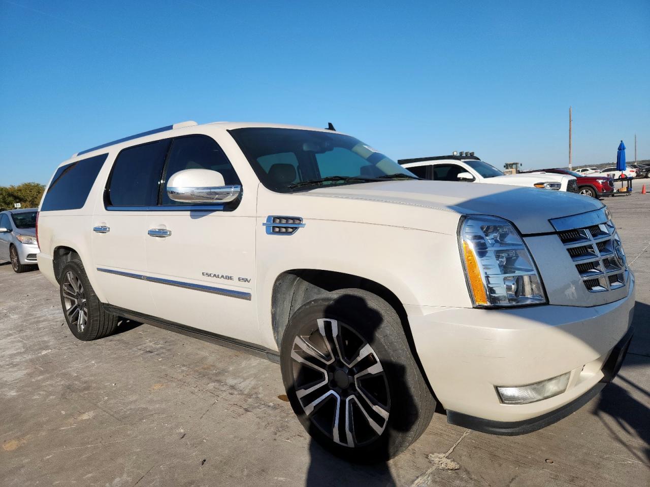 CADILLAC ESCALADE ESV PREMIUM