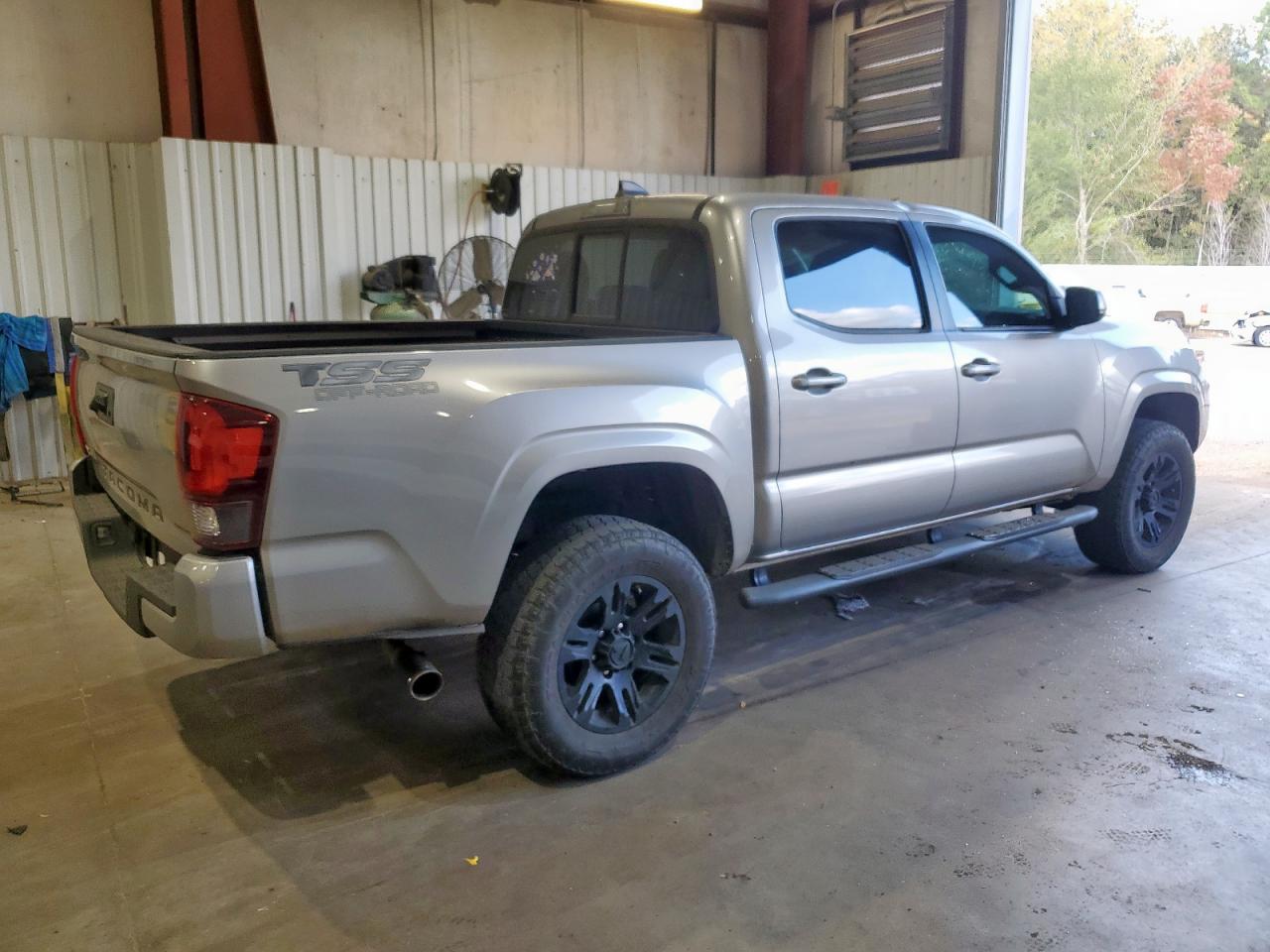 TOYOTA TACOMA DOUBLE CAB