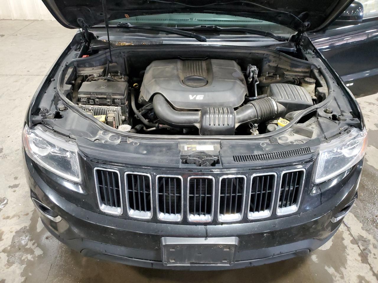 JEEP GRAND CHEROKEE LAREDO