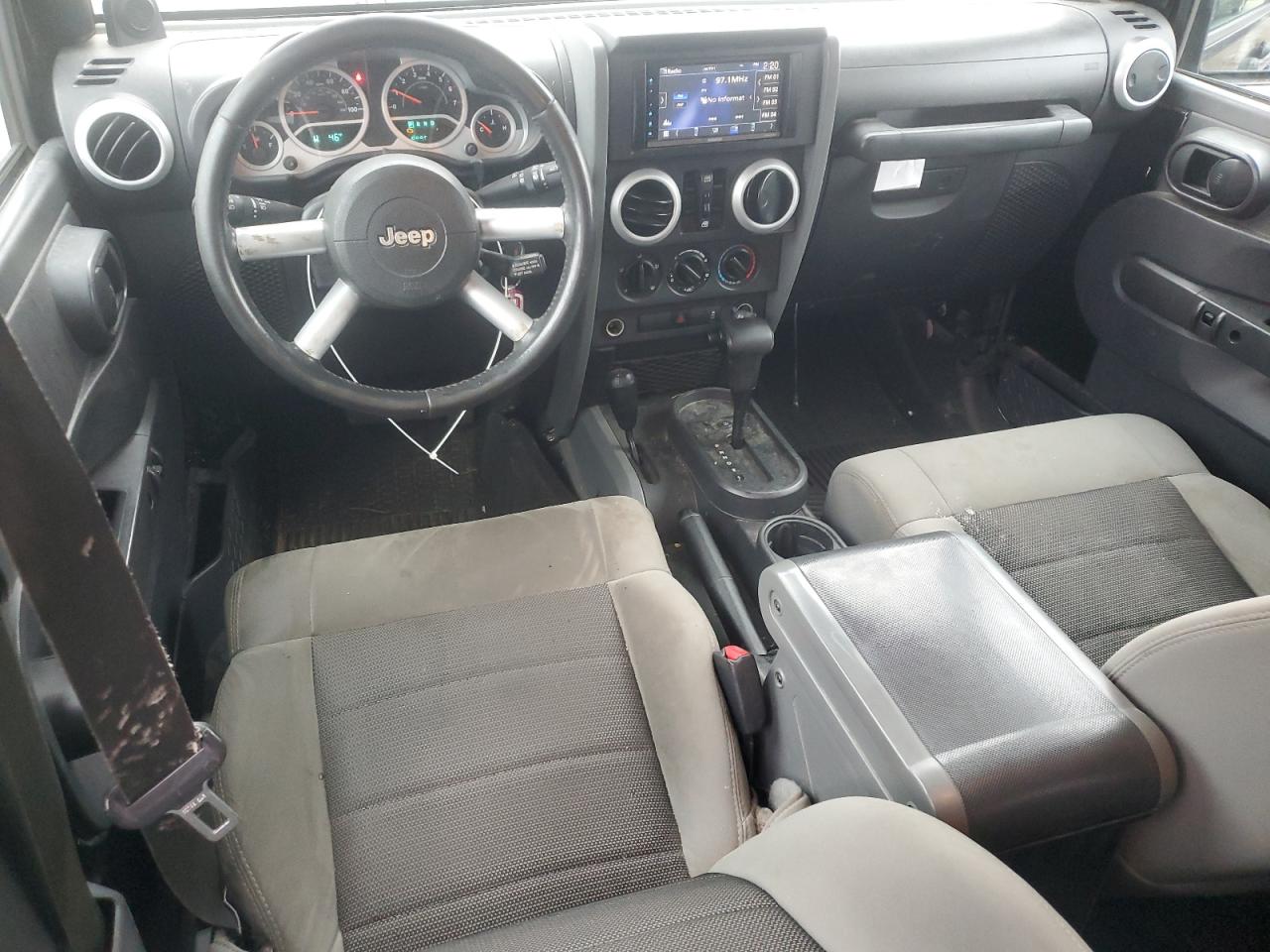 JEEP WRANGLER SAHARA