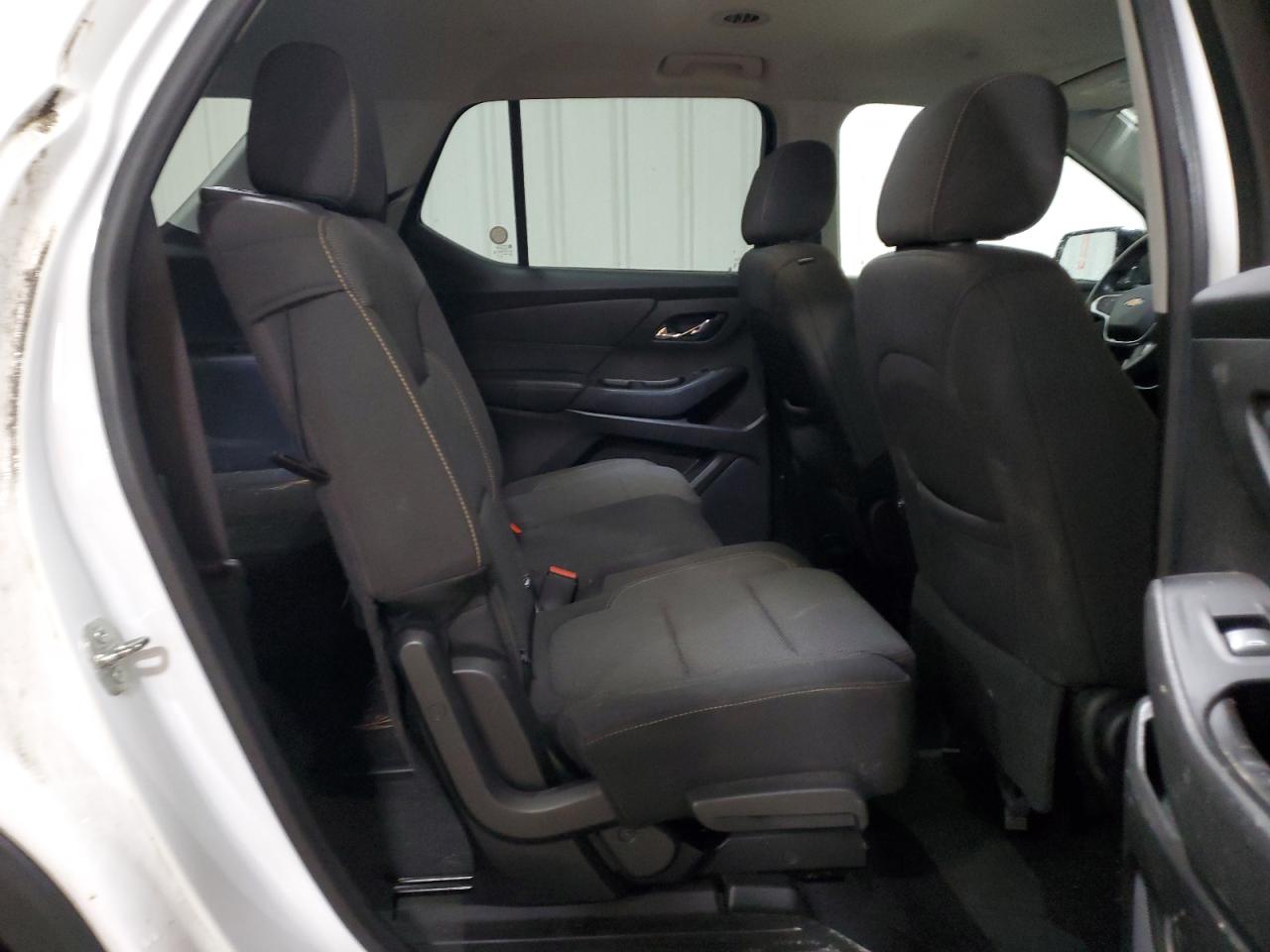 CHEVROLET TRAVERSE LS