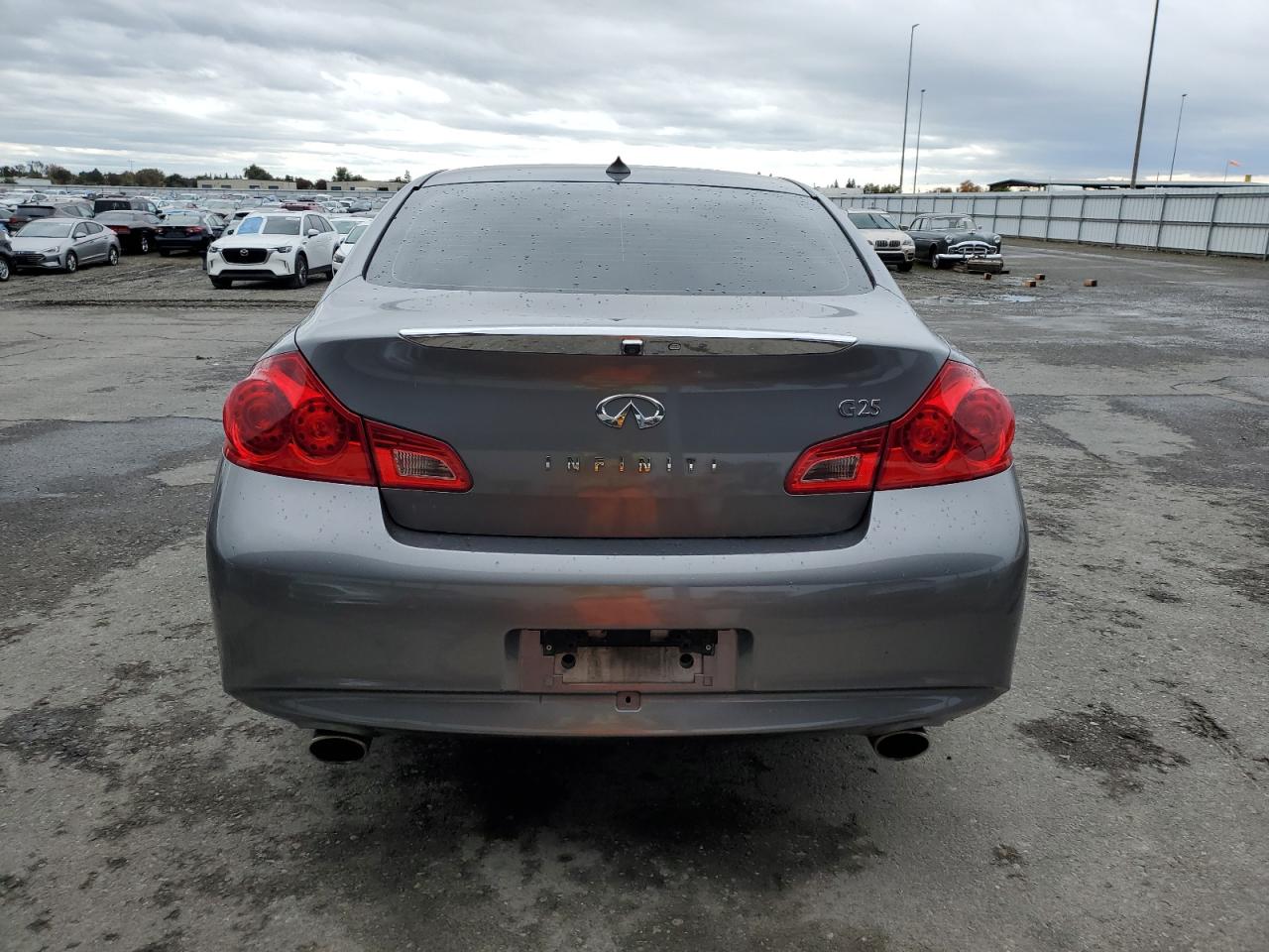 INFINITI G25 BASE