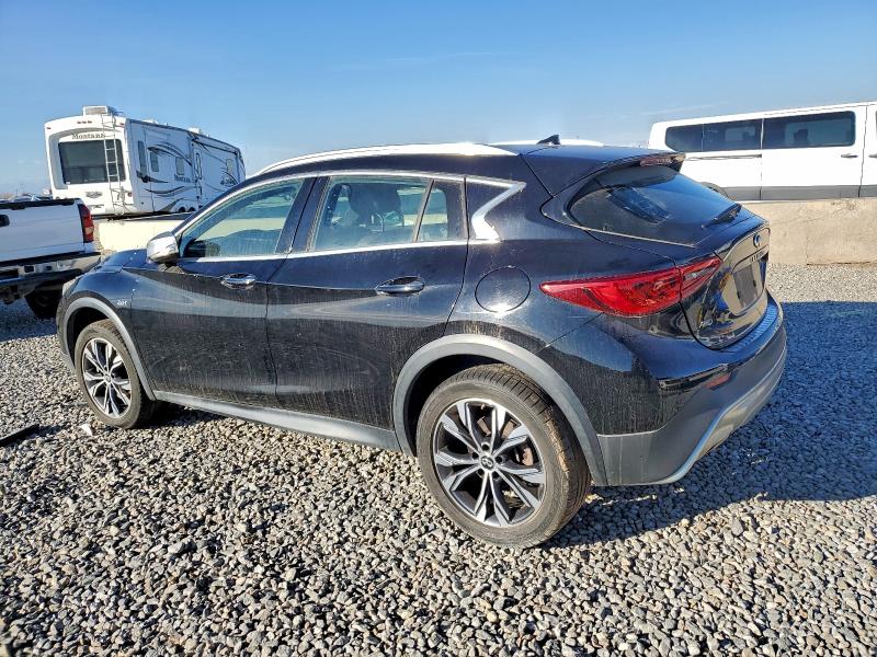 2017 INFINITI QX30 BASE #3297909776