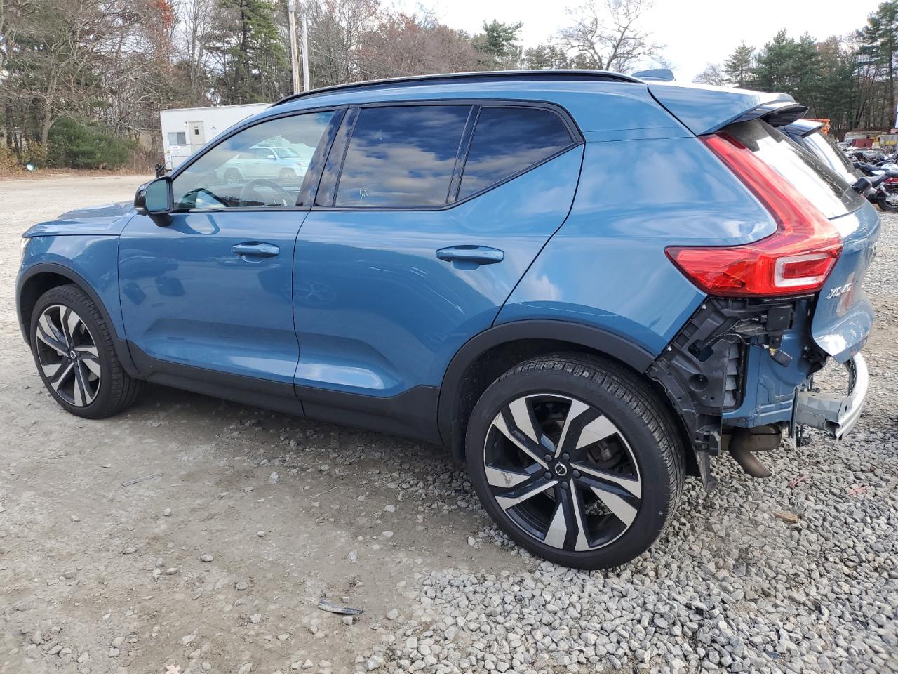 VOLVO XC40 PLUS