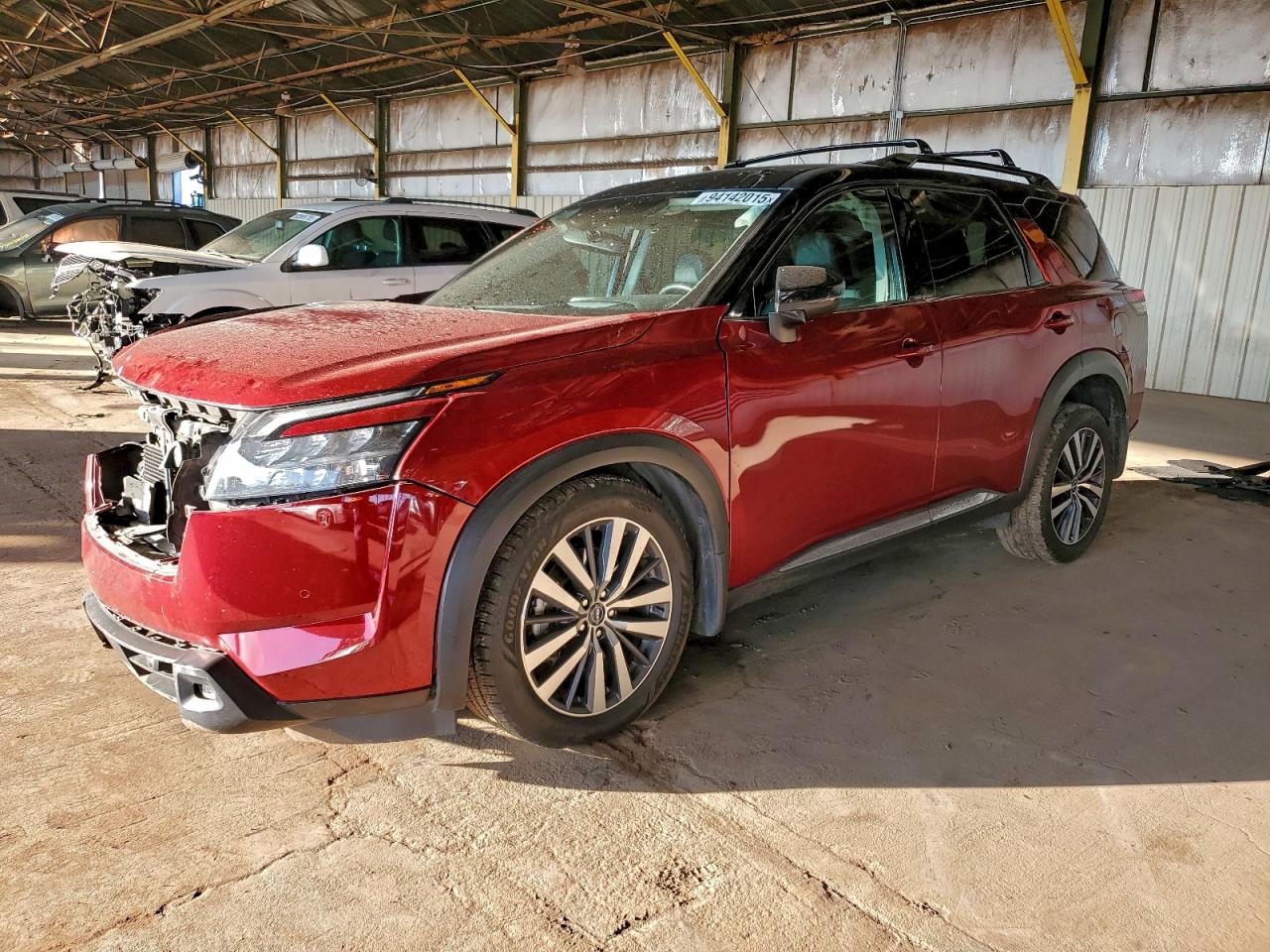 NISSAN PATHFINDER PLATINUM