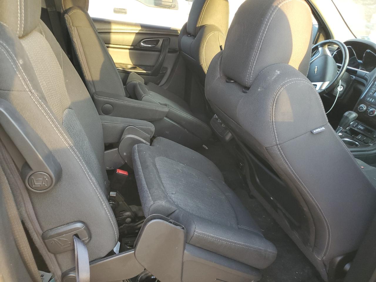 CHEVROLET TRAVERSE LT