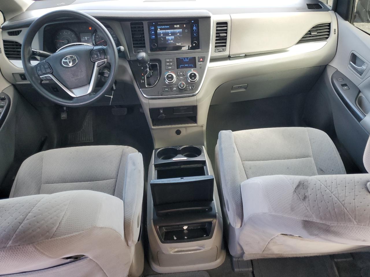 Lot #3291355132 2016 TOYOTA SIENNA LE