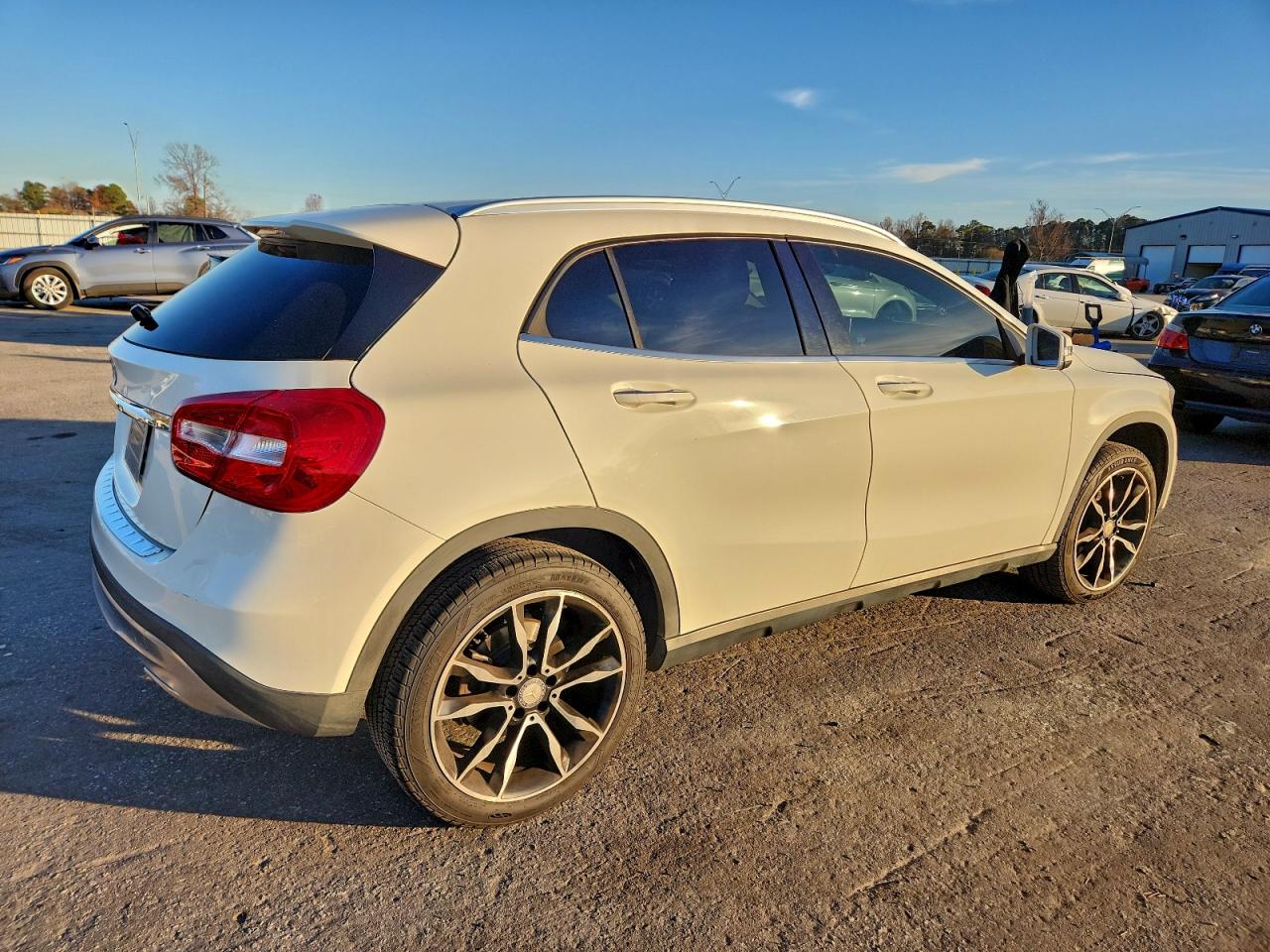 MERCEDES-BENZ GLA-CLASS 250