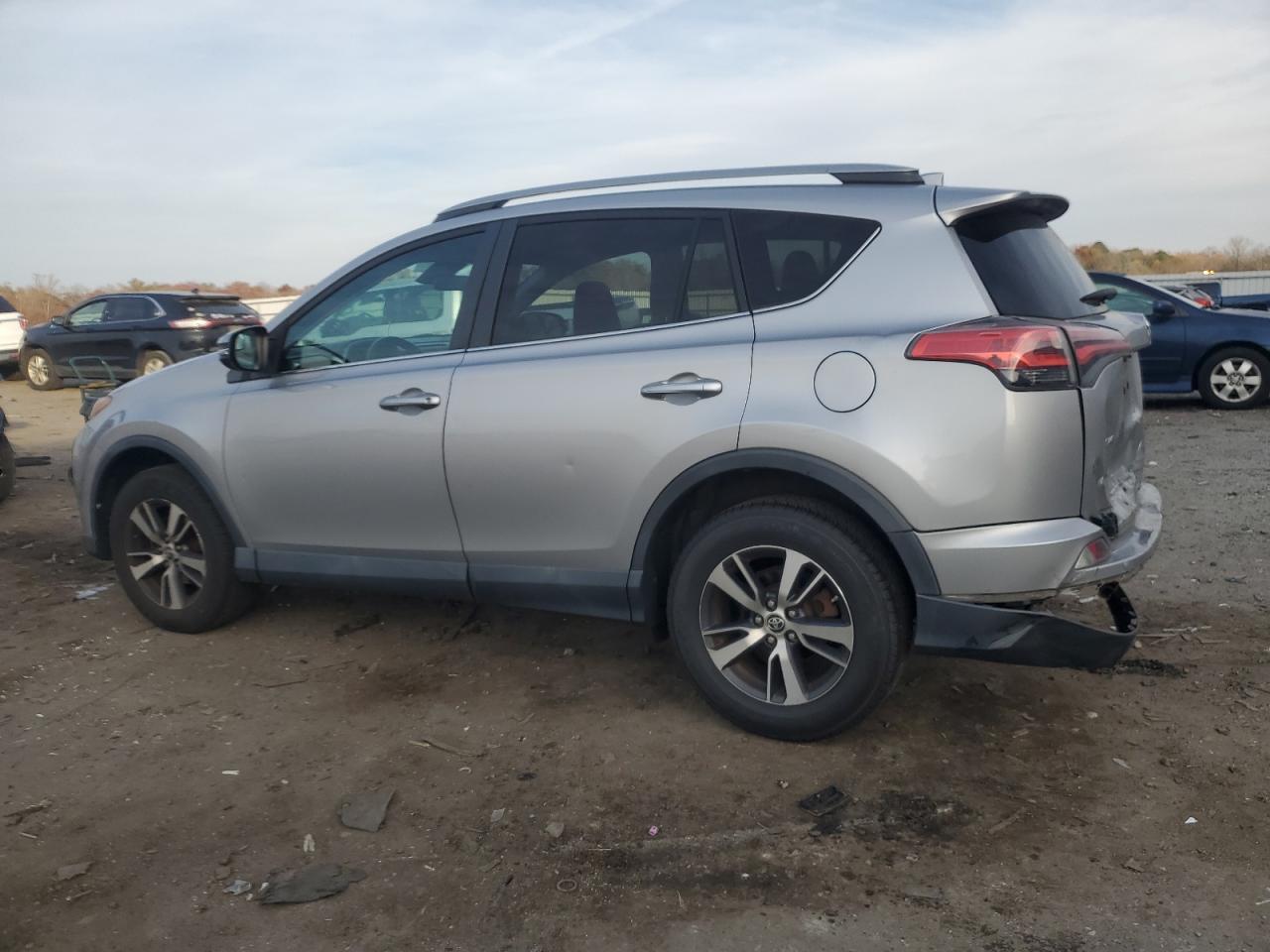 TOYOTA RAV4 XLE