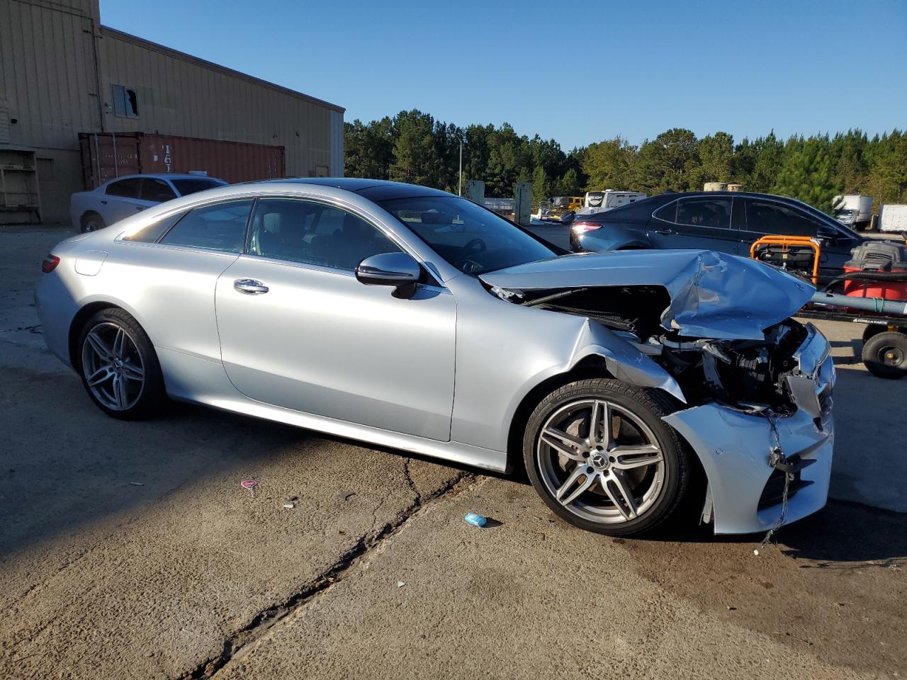 MERCEDES-BENZ E-CLASS 400