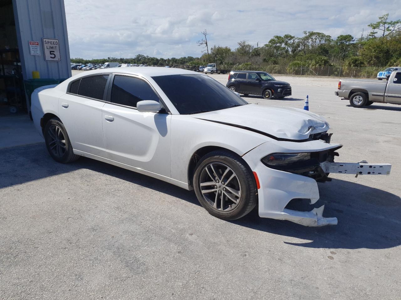 DODGE CHARGER SXT