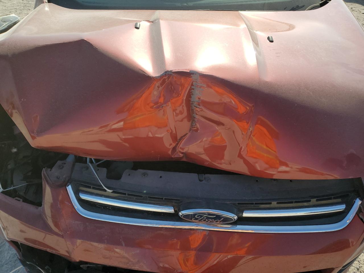 FORD ESCAPE TITANIUM