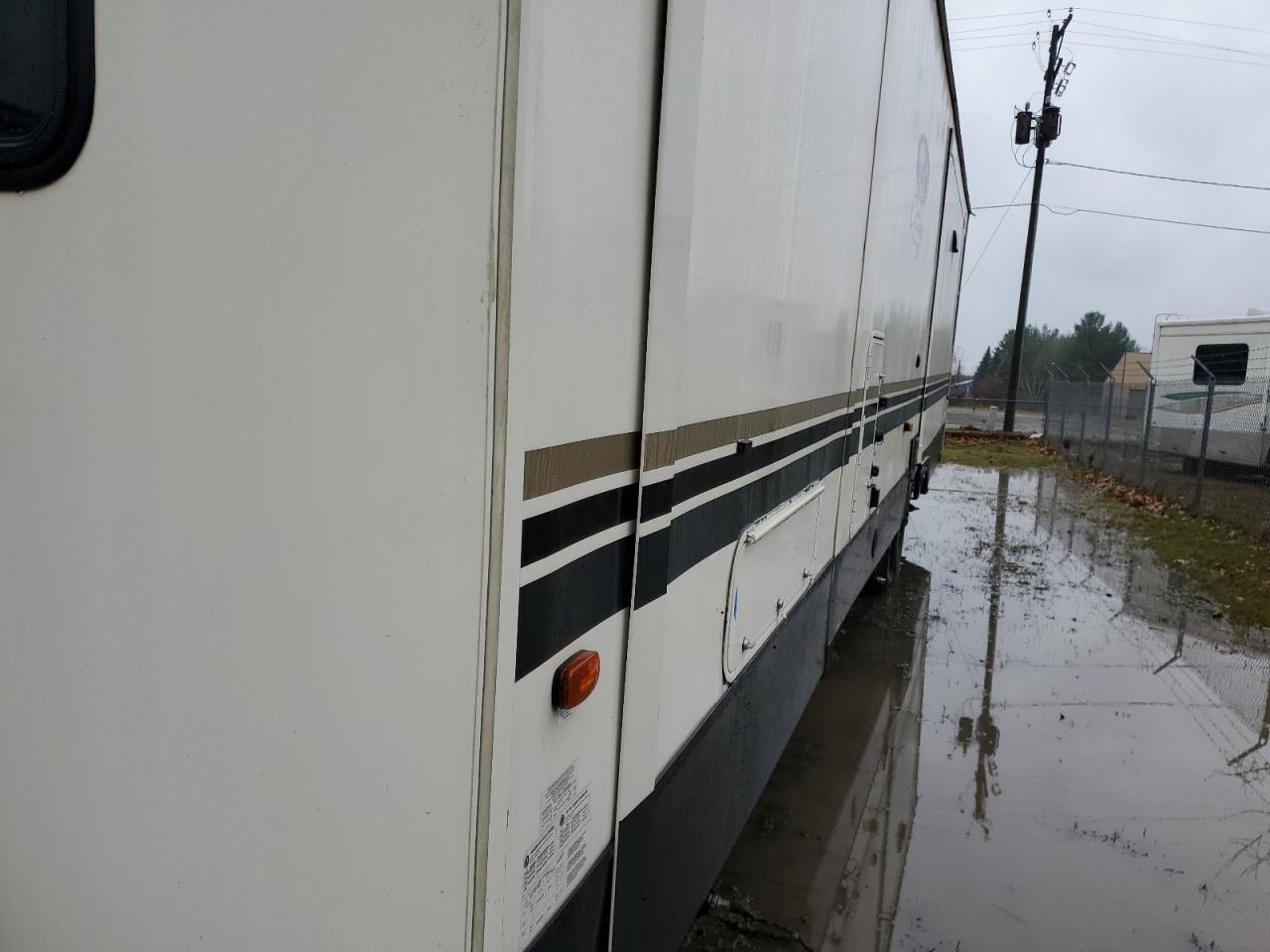 Lot #3284037828 2020 CEDA 5TH WHEEL