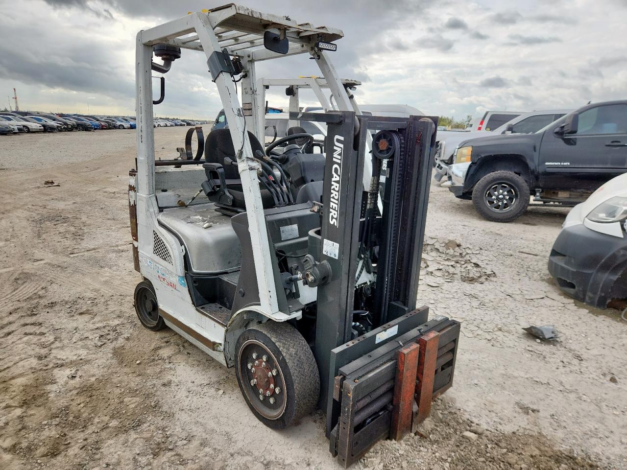 Lot #3304635942 2014 NISS FORKLIFT
