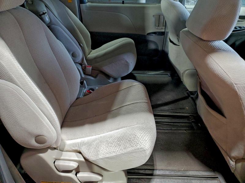 2014 TOYOTA SIENNA LE #3302699075