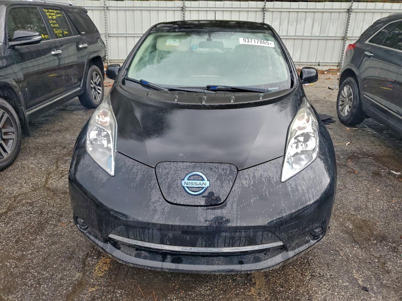 NISSAN LEAF S