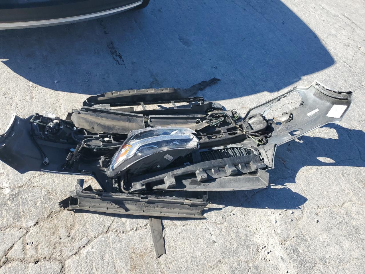 VOLVO XC40 T5 MOMENTUM