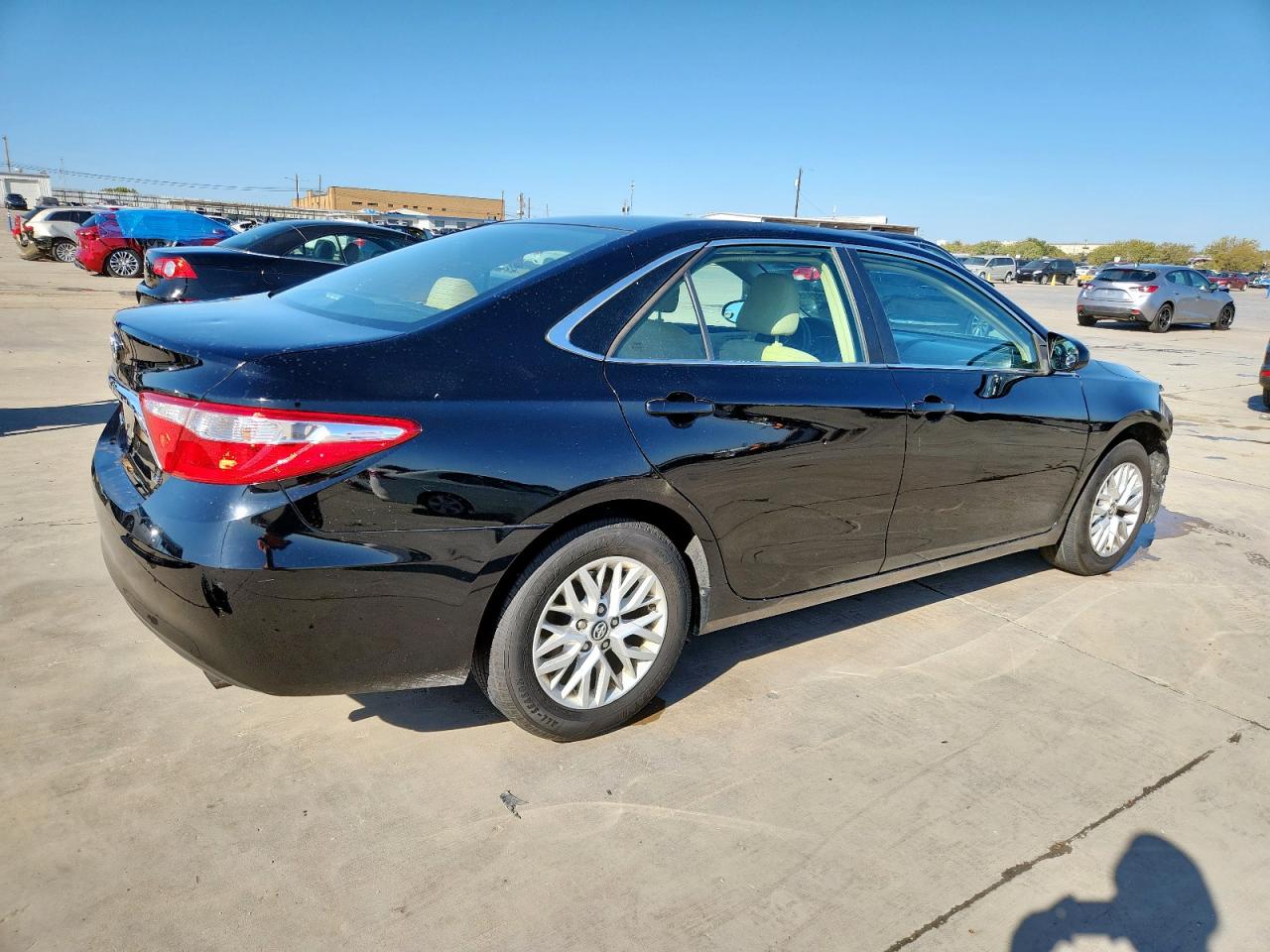 TOYOTA CAMRY LE