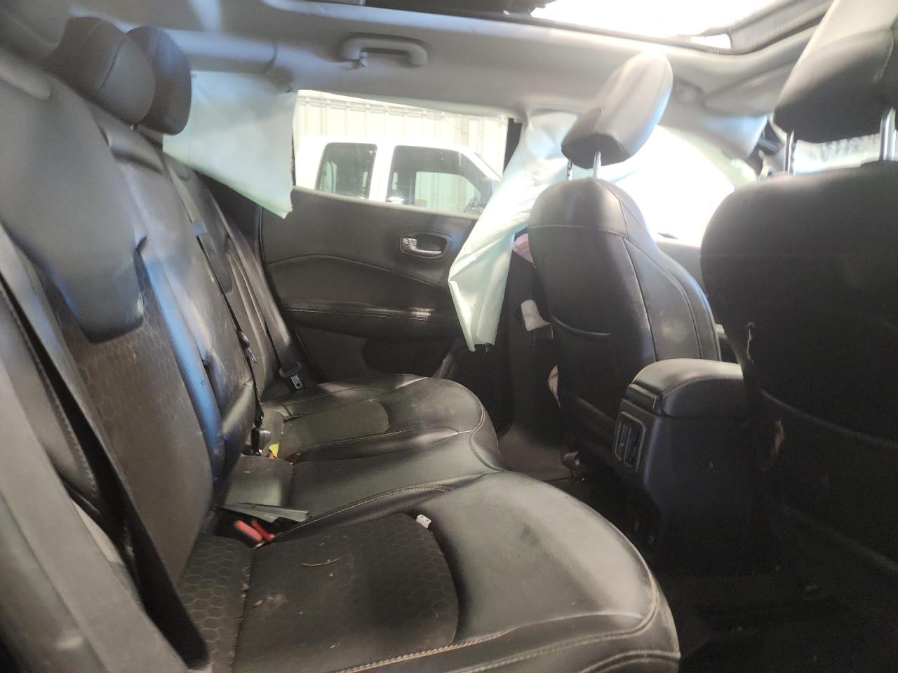 JEEP COMPASS LATITUDE