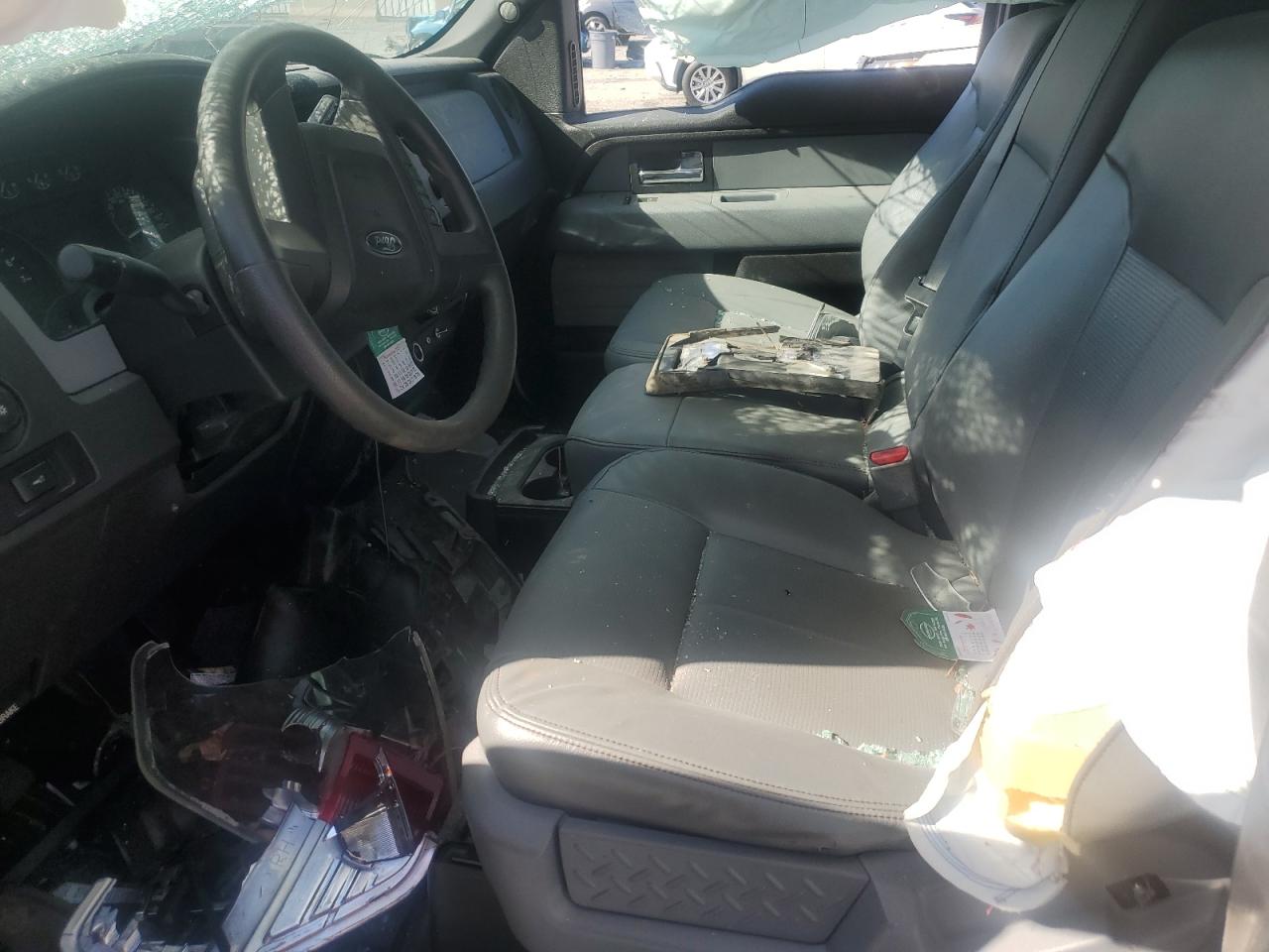 FORD F-150 SUPER CAB