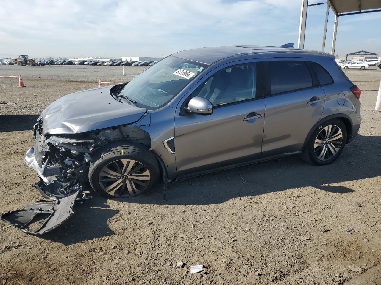 MITSUBISHI OUTLANDER SE