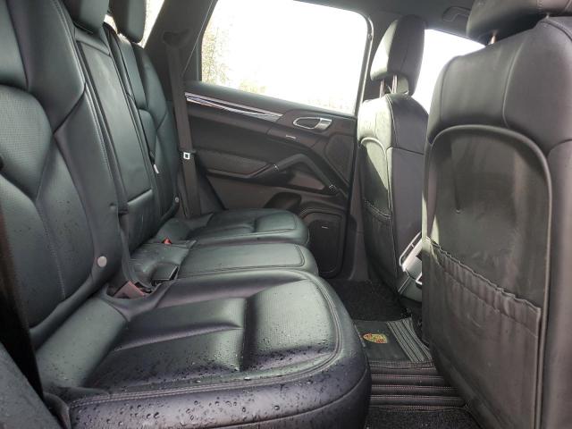 2015 PORSCHE CAYENNE - WP1AF2A20FLA34489