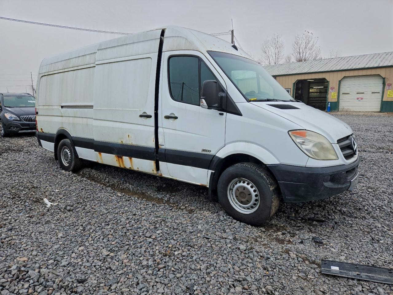 MERCEDES-BENZ SPRINTER 2500