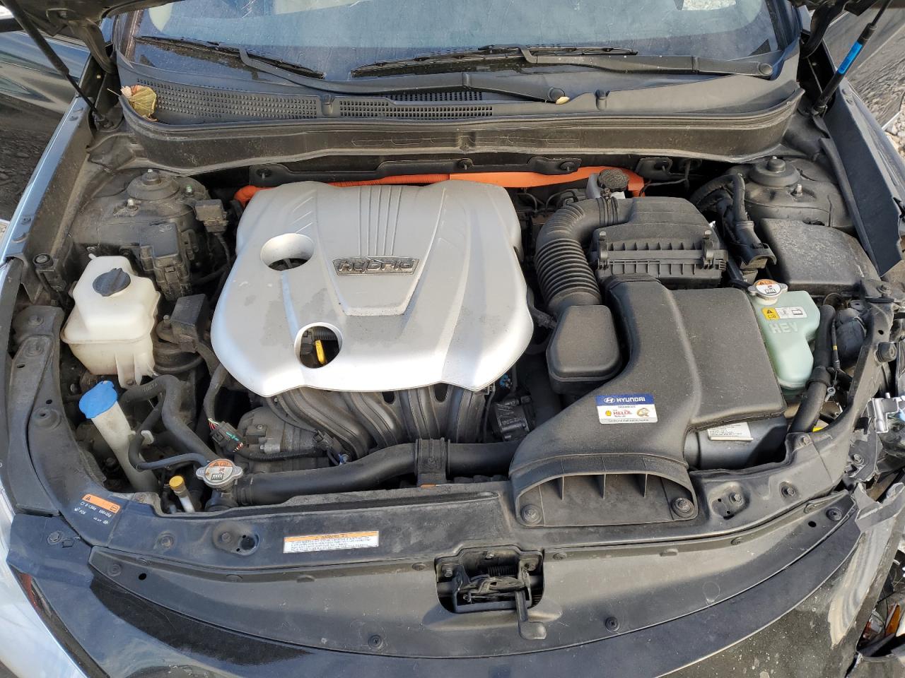 HYUNDAI SONATA HYBRID