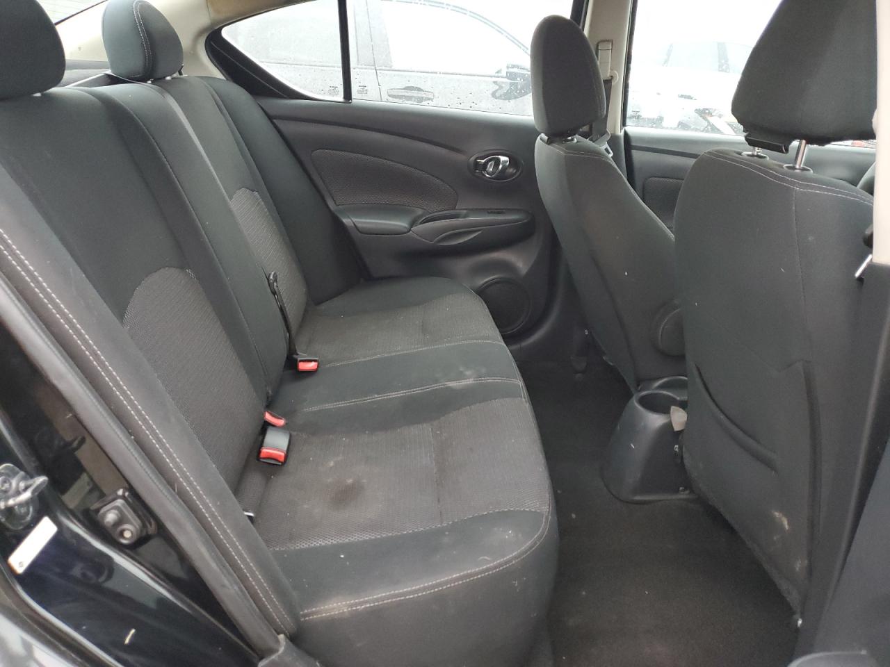 NISSAN VERSA S