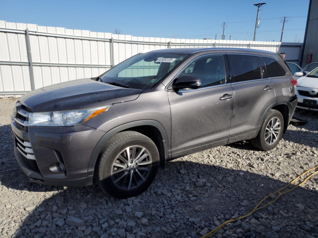 TOYOTA HIGHLANDER SE