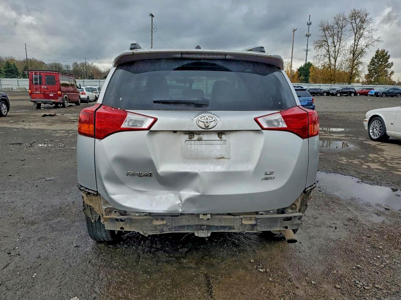 TOYOTA RAV4 LE