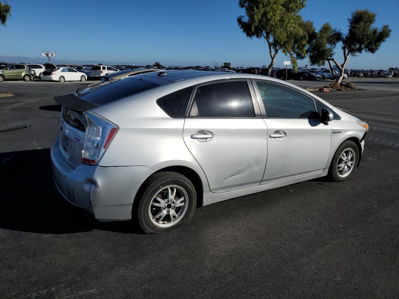 TOYOTA PRIUS