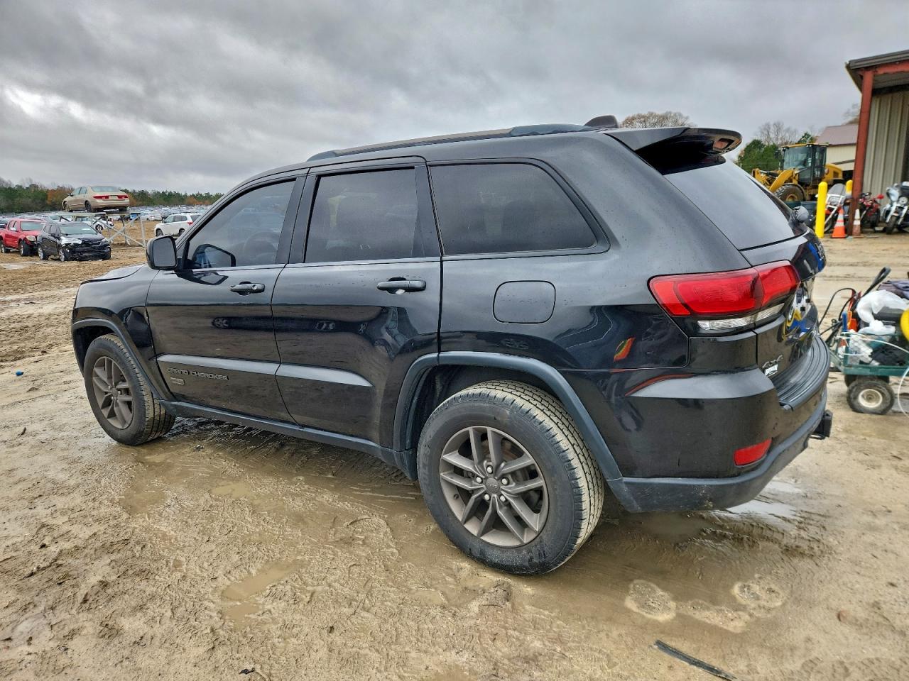 JEEP GRAND CHEROKEE LAREDO