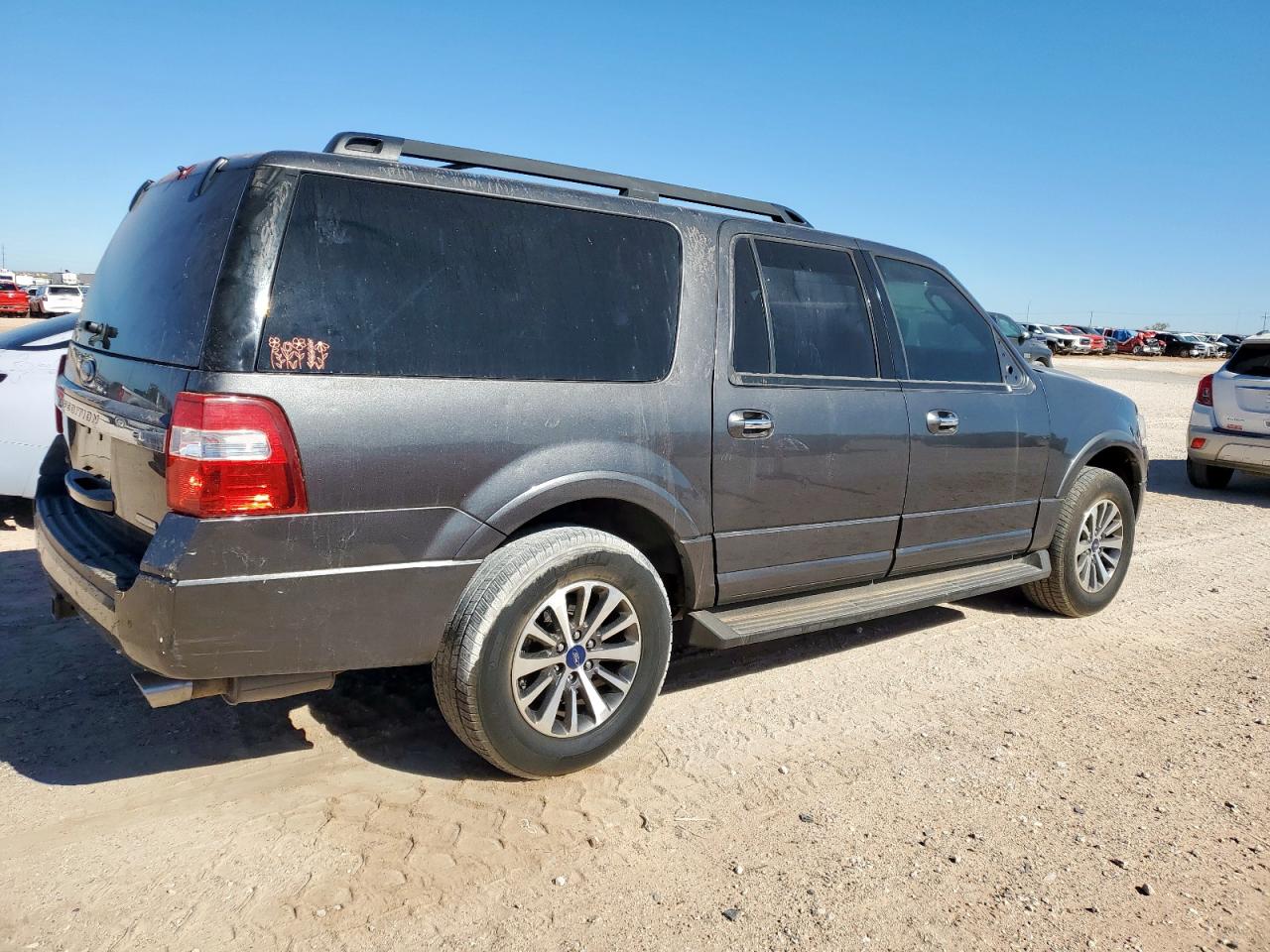 FORD EXPEDITION EL XLT