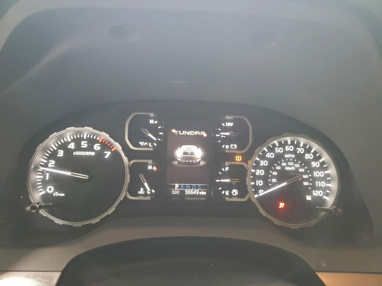 TOYOTA TUNDRA CREWMAX SR5