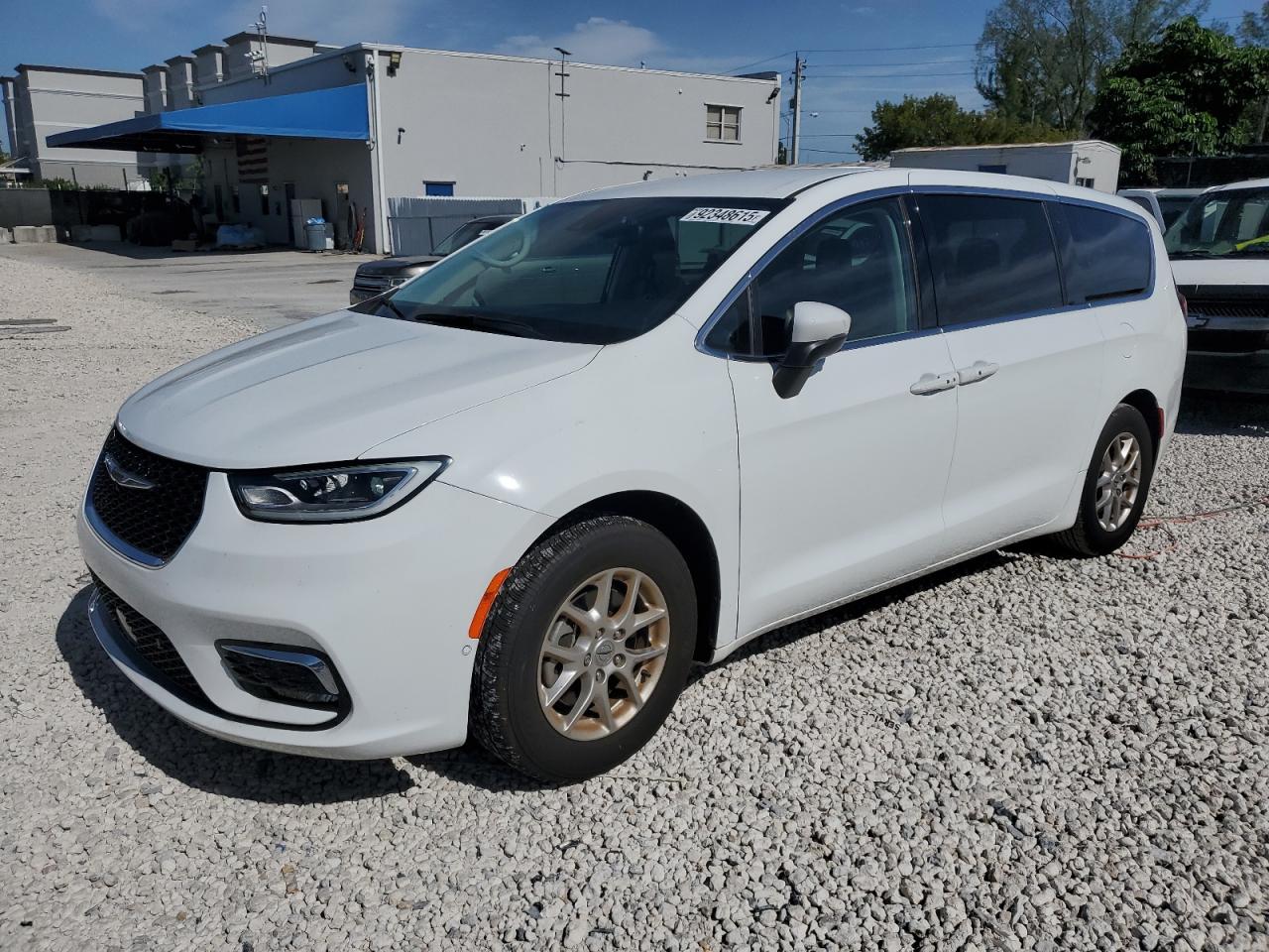 CHRYSLER PACIFICA TOURING L