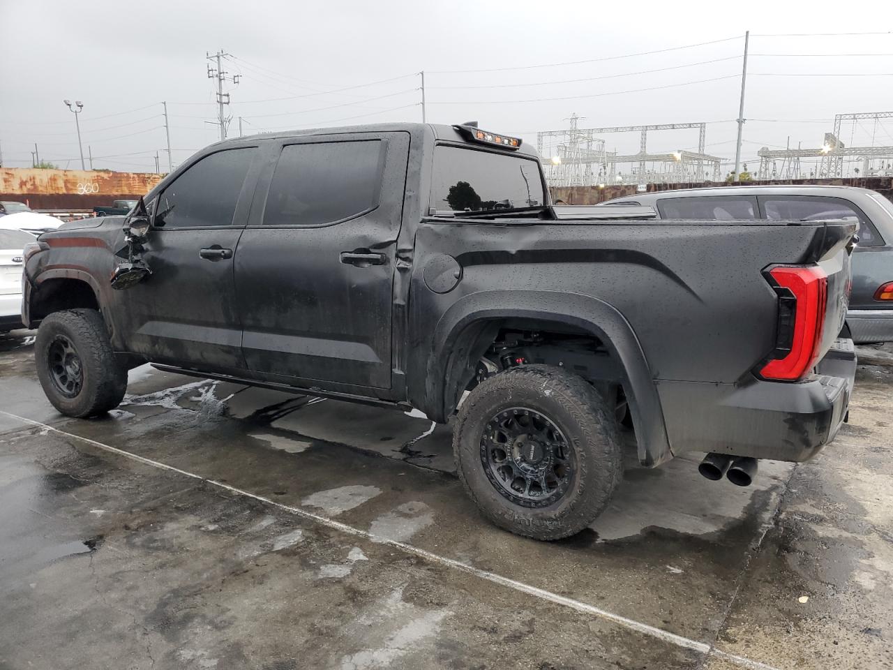 TOYOTA TUNDRA CREWMAX LIMITED