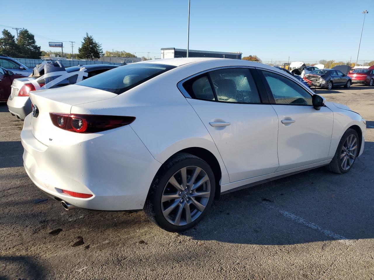 MAZDA 3 PREFERRED