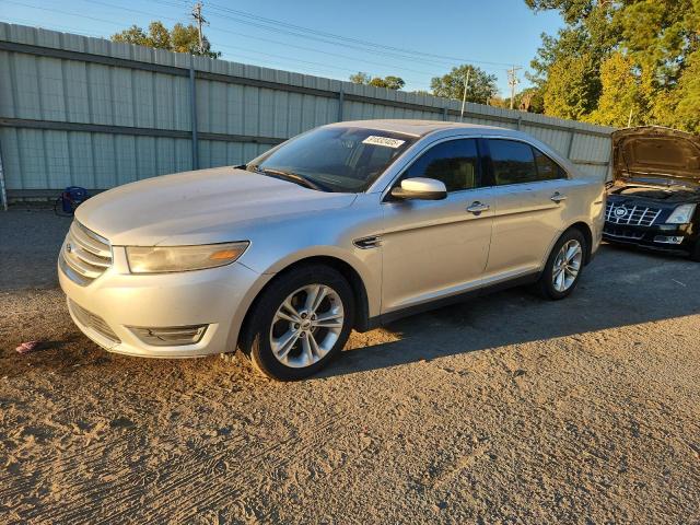 Global Auto Auctions: 2013 FORD TAURUS SEL