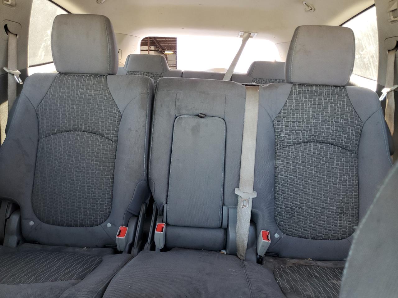 CHEVROLET TRAVERSE LS