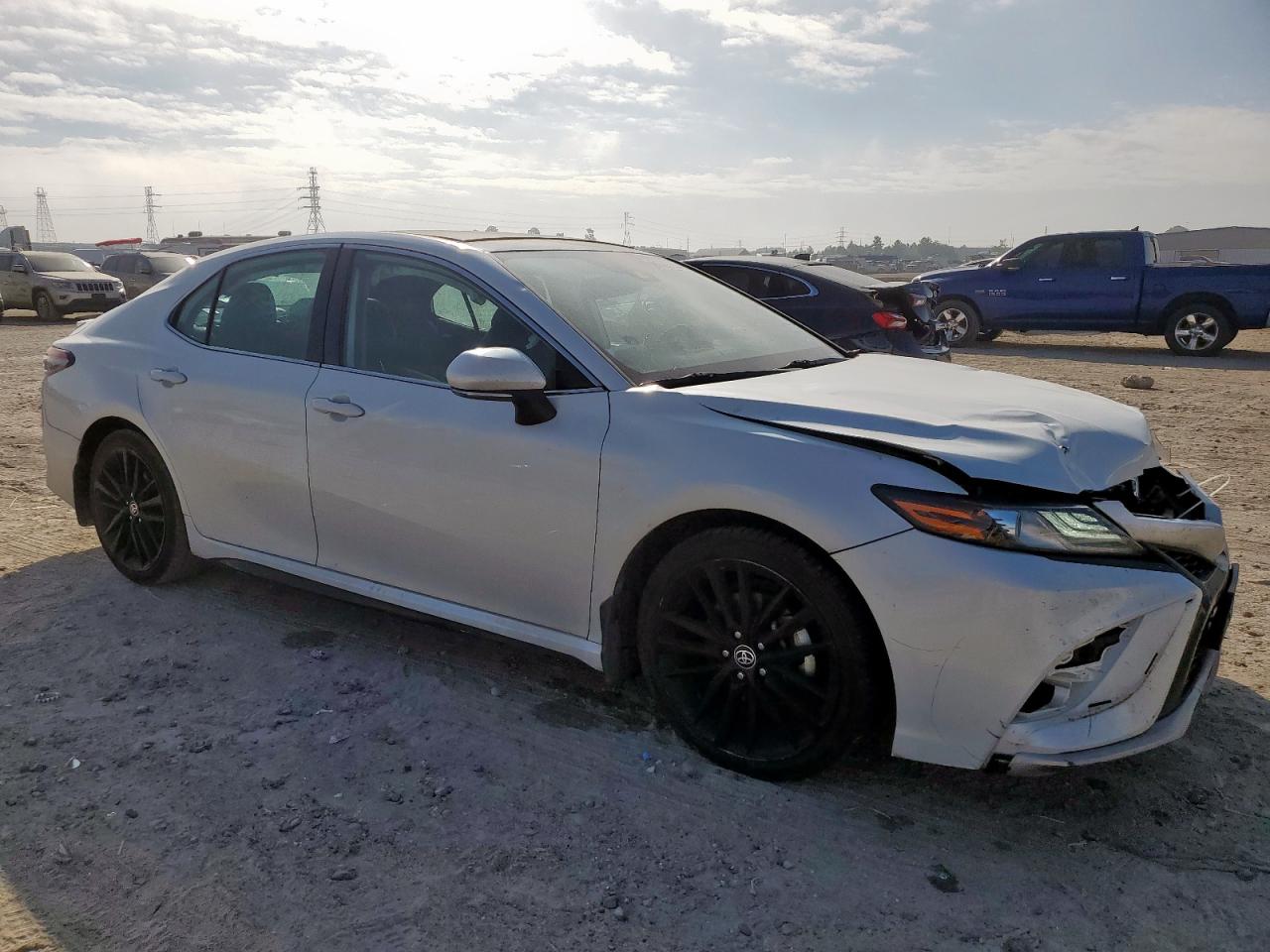 TOYOTA CAMRY XSE
