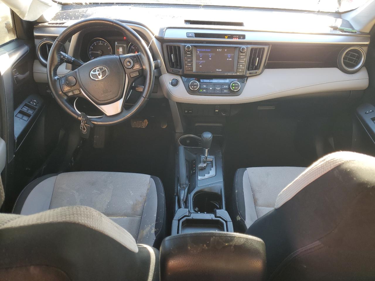 TOYOTA RAV4 XLE