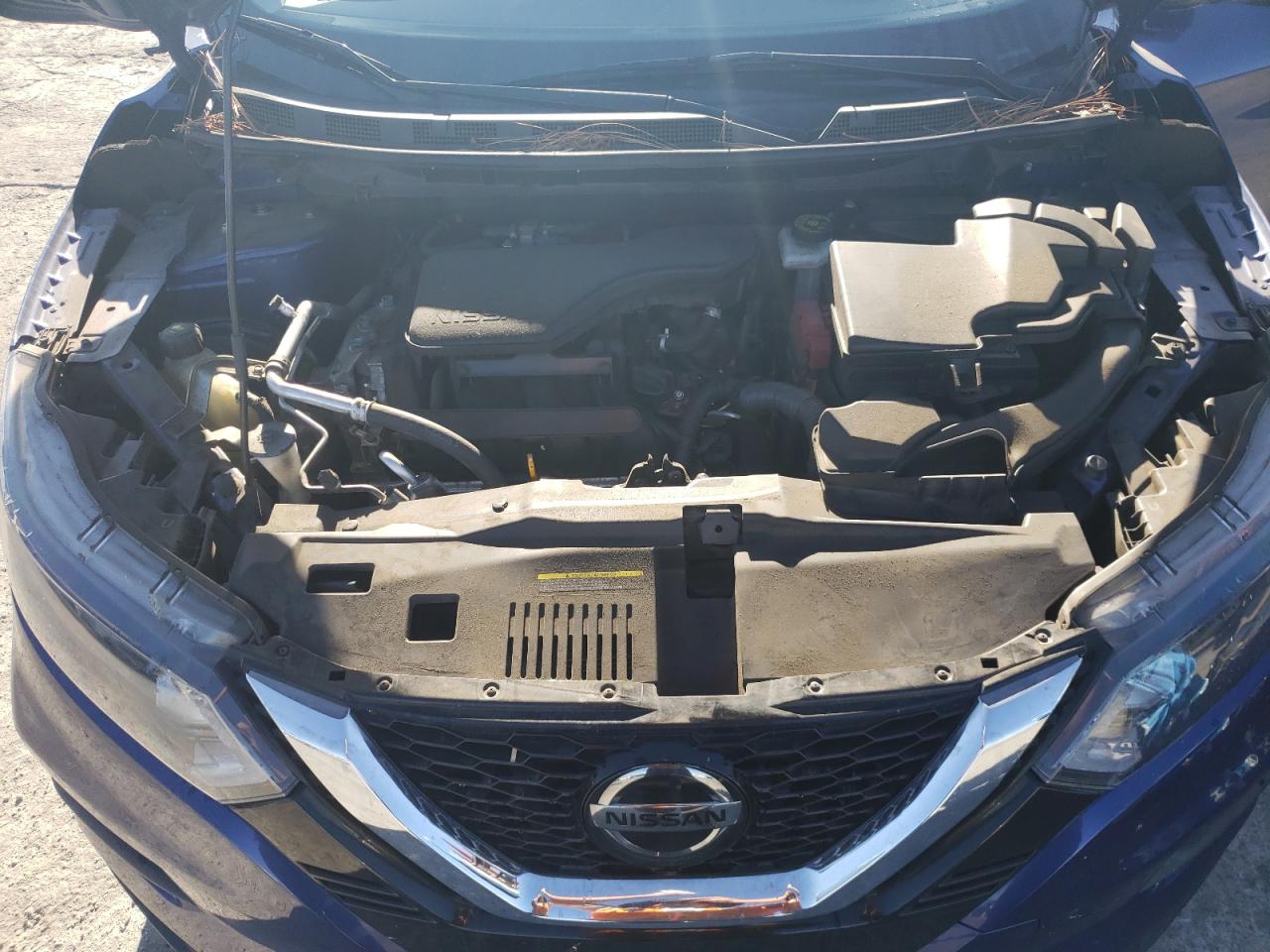 NISSAN ROGUE SPORT S